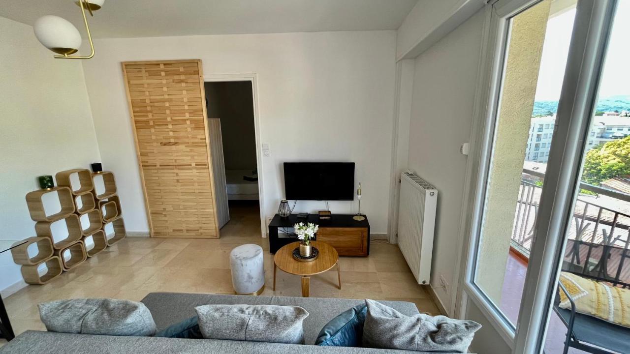 Apartmán Au 5Eme Ciel Draguignan Exteriér fotografie